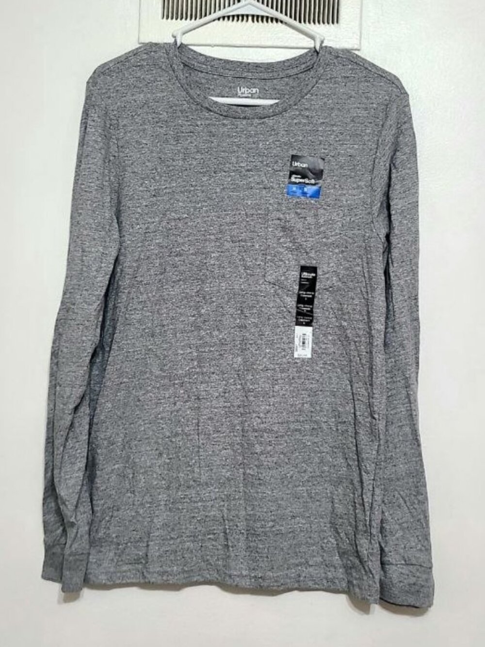 Long‑Sleeve Crewneck – Size S